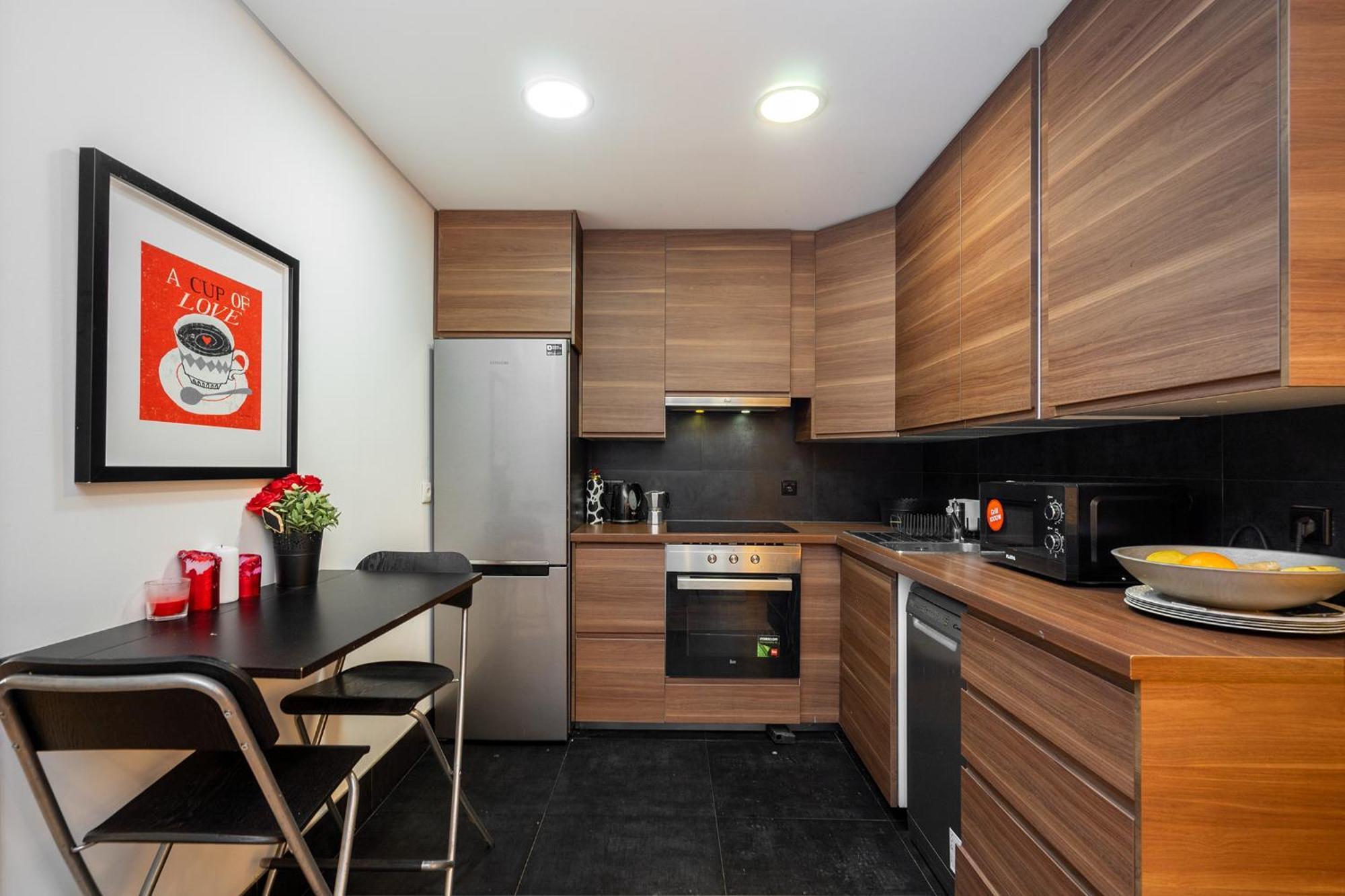 Whome Oasis Extravaganza: Lisbon's Supreme Retreat Apartment Lisbon