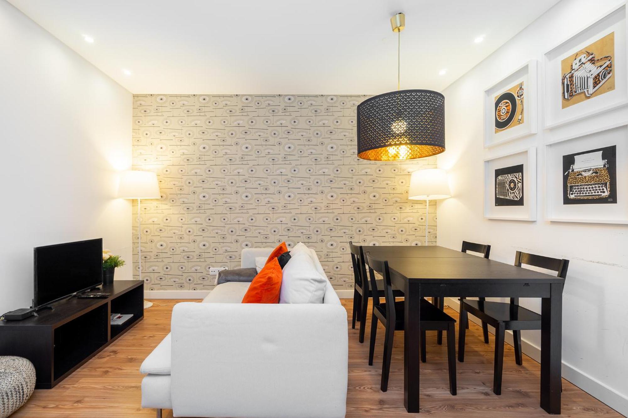 Apartment Whome Oasis Extravaganza: Lisbon's Supreme Retreat *